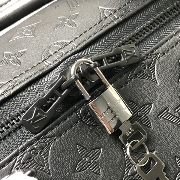 ルイヴィトンバッグ角部分ディテール